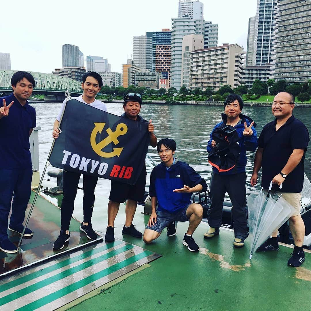 TBSアナウンサー公式さんのインスタグラム写真 - (TBSアナウンサー公式Instagram)「.﻿ これで企画も最後！﻿ 女性アナウンサーじゃなくてすみません💦﻿ コバヒロです  @kobahiro_omg ﻿ 「コバヒロの絶叫さんぽ」最終日は隅田川の東京RIBクルーズからお伝え致しました！﻿ ﻿ 5日間にわたって関わって下さった皆さん本当にありがとうございました！✨﻿ ﻿ 皆さんはどのスポットに行ってみたいですかね？😊﻿ ﻿ #TBS#tbs#ビビット #絶叫 #東京ribクルーズ #隅田川 #テレビ局 #東京」8月23日 21時35分 - tbs_annogram