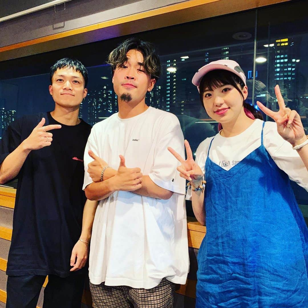 InterFM897さんのインスタグラム写真 - (InterFM897Instagram)「Fri. 8pm- Tokyo Scene DJs: YonYon & Shin Sakiura(代演) 今日は体調不良のMC RYUに代わってトラックメーカーのShin SakiuraがYonYonとDJを担当してくれました！ゲストはDATSからMONJOE(DJ Mix)、そしてchelmico が来てくれました🌈 ありがとうございました🙌🏻 #interfm897 #TokyoScene」8月23日 22時31分 - interfm897