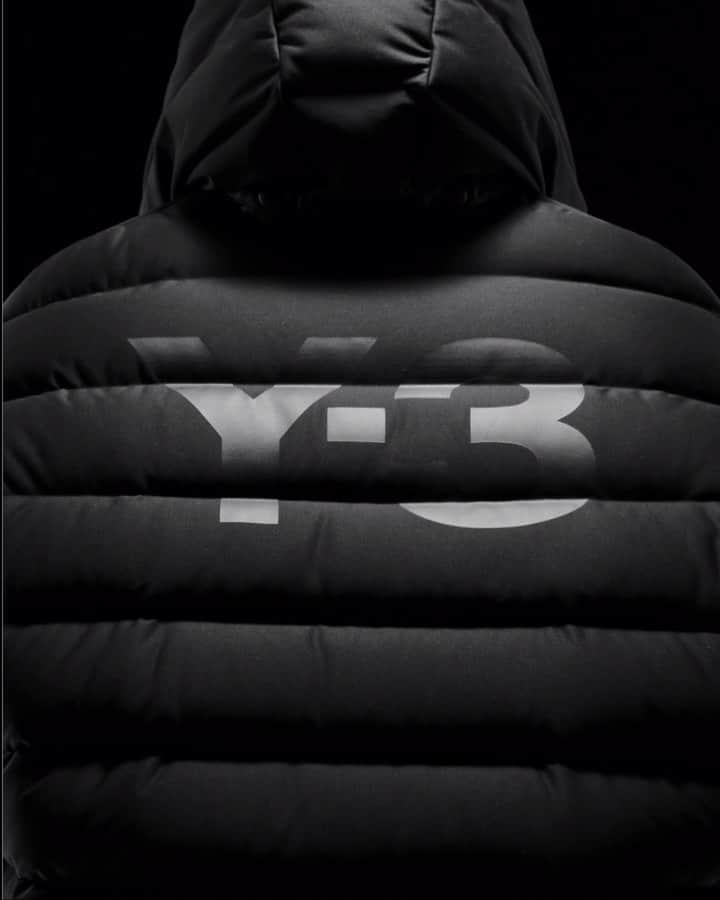 ワイスリーのインスタグラム：「Y-3 Seamless Down Hooded Jacket.​ Redefining the essential down jacket.​ Y-3 Fall Winter 2019. ​---​ #adidas #Y3 #YohjiYamamoto​ Discover the collection at Y-3.com」