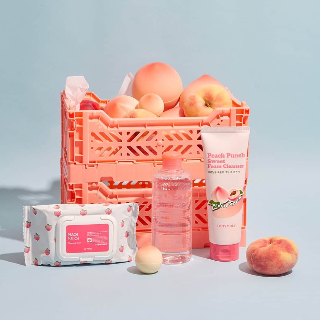 TONYMOLY USA Officialさんのインスタグラム写真 - (TONYMOLY USA OfficialInstagram)「Yesterday was #nationaleatapeachday but then again we celebrate that everyday!🤣🍑💕 For some extra celebration, get 20% off select peach items today only on tonymoly.us Can you spot all of our 🍑 products?? #xoxoTM #TONYMOLYnMe」8月23日 23時18分 - tonymoly.us_official