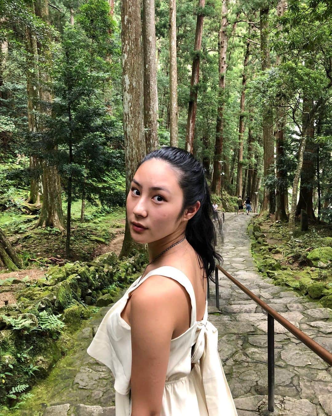 里彩さんのインスタグラム写真 - (里彩Instagram)「最後までみてね😘 #waterfall #nature #beautiful  #那智の滝 #滝 #美しい #自然」8月23日 23時22分 - risa_gram611