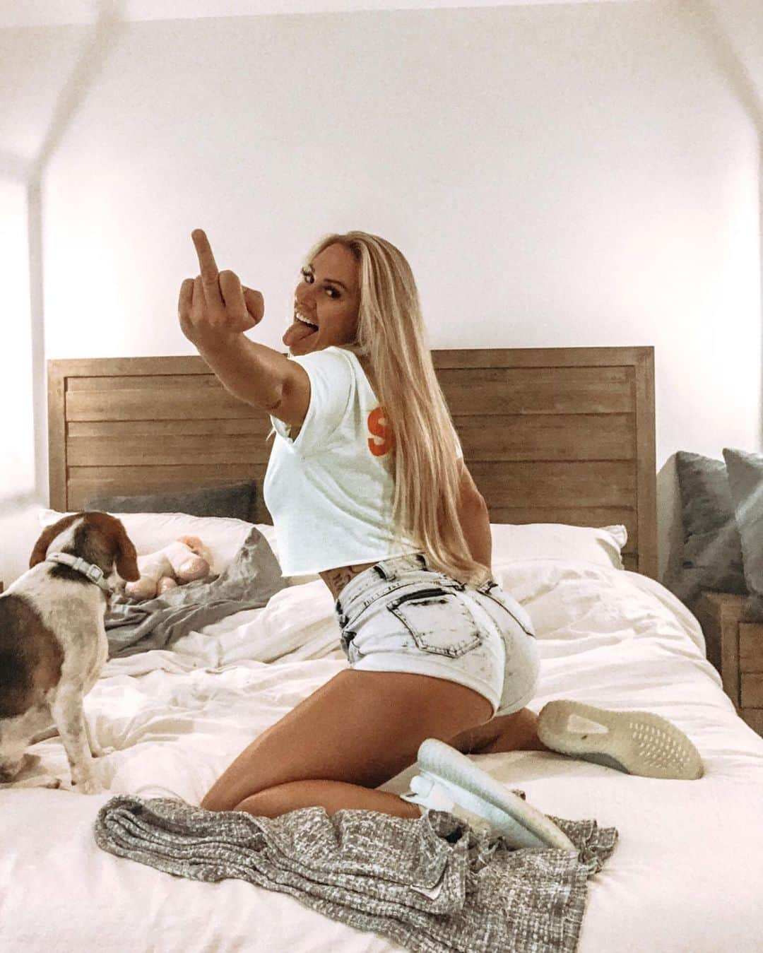 Kindly Myersさんのインスタグラム写真 - (Kindly MyersInstagram)「Hi hater. 🖕🏼😜」8月23日 23時50分 - kindlymyers