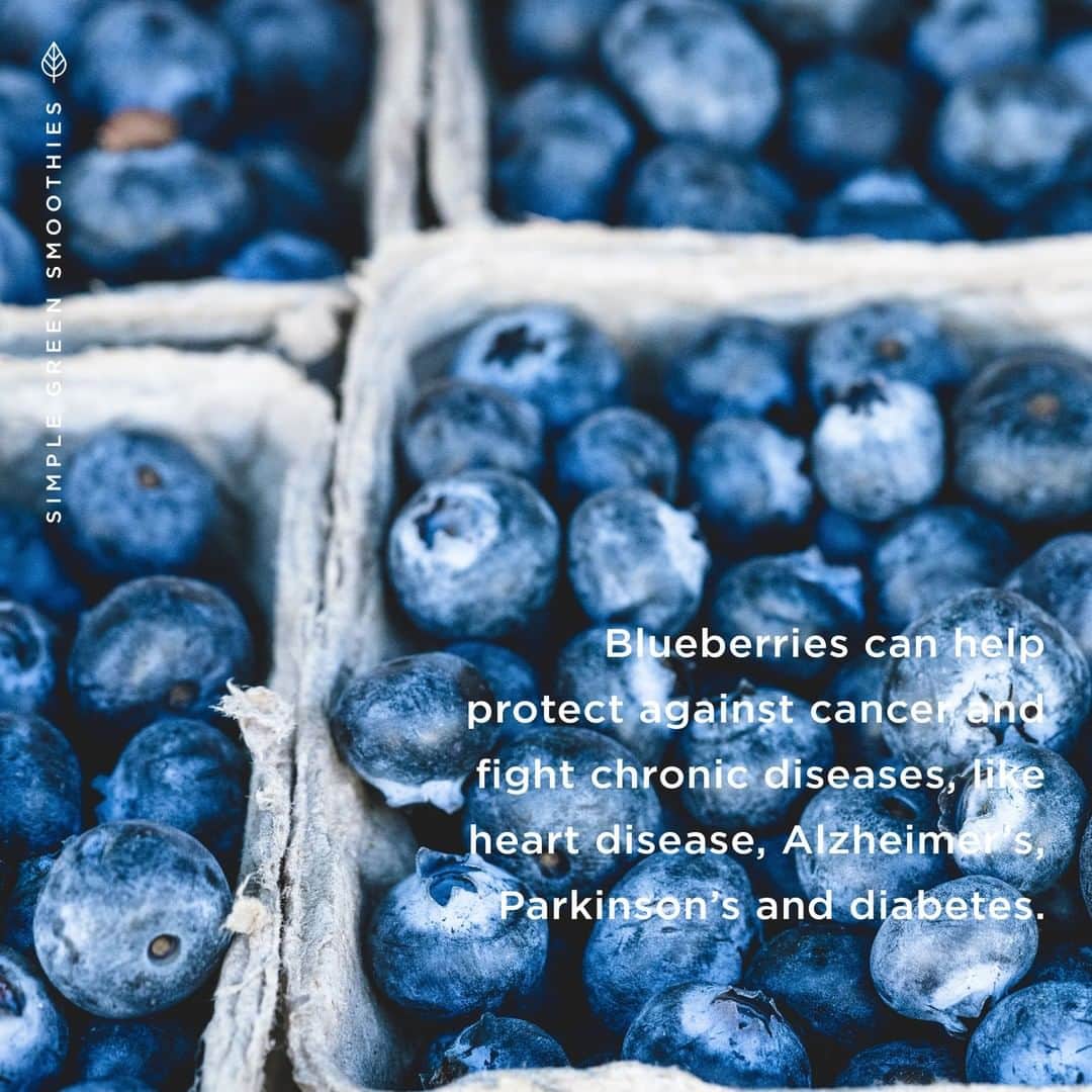 Simple Green Smoothiesさんのインスタグラム写真 - (Simple Green SmoothiesInstagram)「Blueberries can help protect against cancer and fight chronic diseases, like heart disease, Alzheimer's, Parkinson's, and diabetes. #fruitfacts」8月24日 0時00分 - simplegreensmoothies