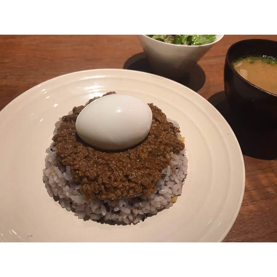 秦まり子のグルメインスタ