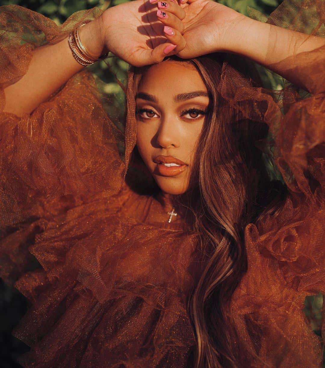 ジョーディン・ウッズさんのインスタグラム写真 - (ジョーディン・ウッズInstagram)「eye contact 🍯」8月24日 1時01分 - jordynwoods