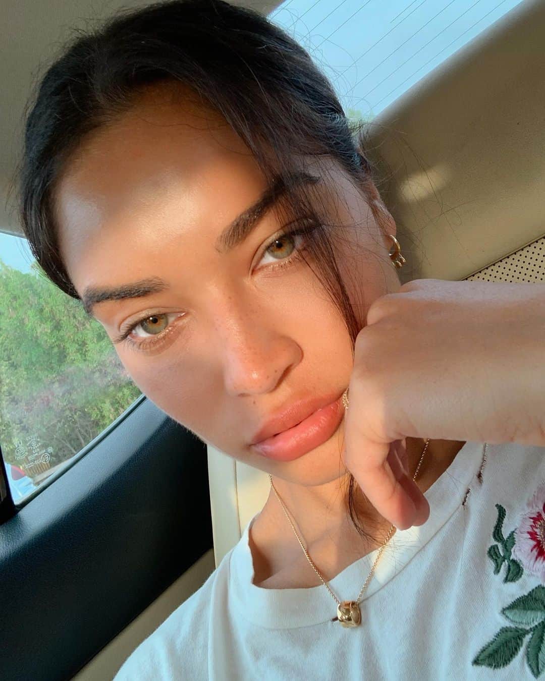 シャニーナ・シャイクのインスタグラム：「Only six hours of shopping ...」