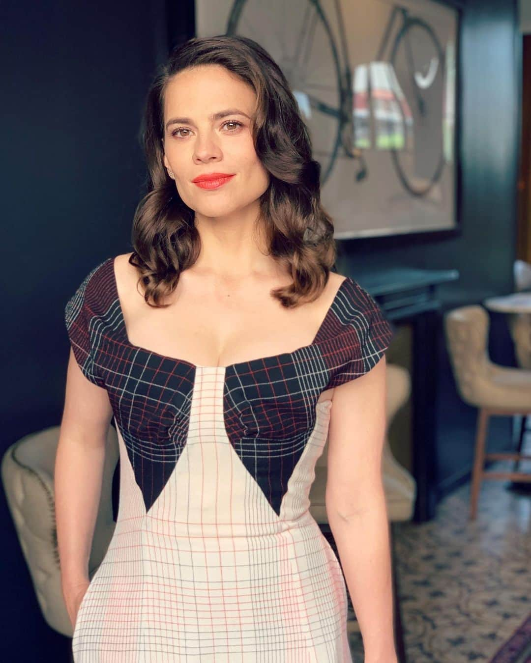 Kara Yoshimoto Buaさんのインスタグラム写真 - (Kara Yoshimoto BuaInstagram)「❤️#hayleyatwell  #d23 #styling @micaela  #hair @marcusrfrancis #makeupbykarayoshimotobua #captaincarter #whatif」8月24日 10時56分 - karayoshimotobua