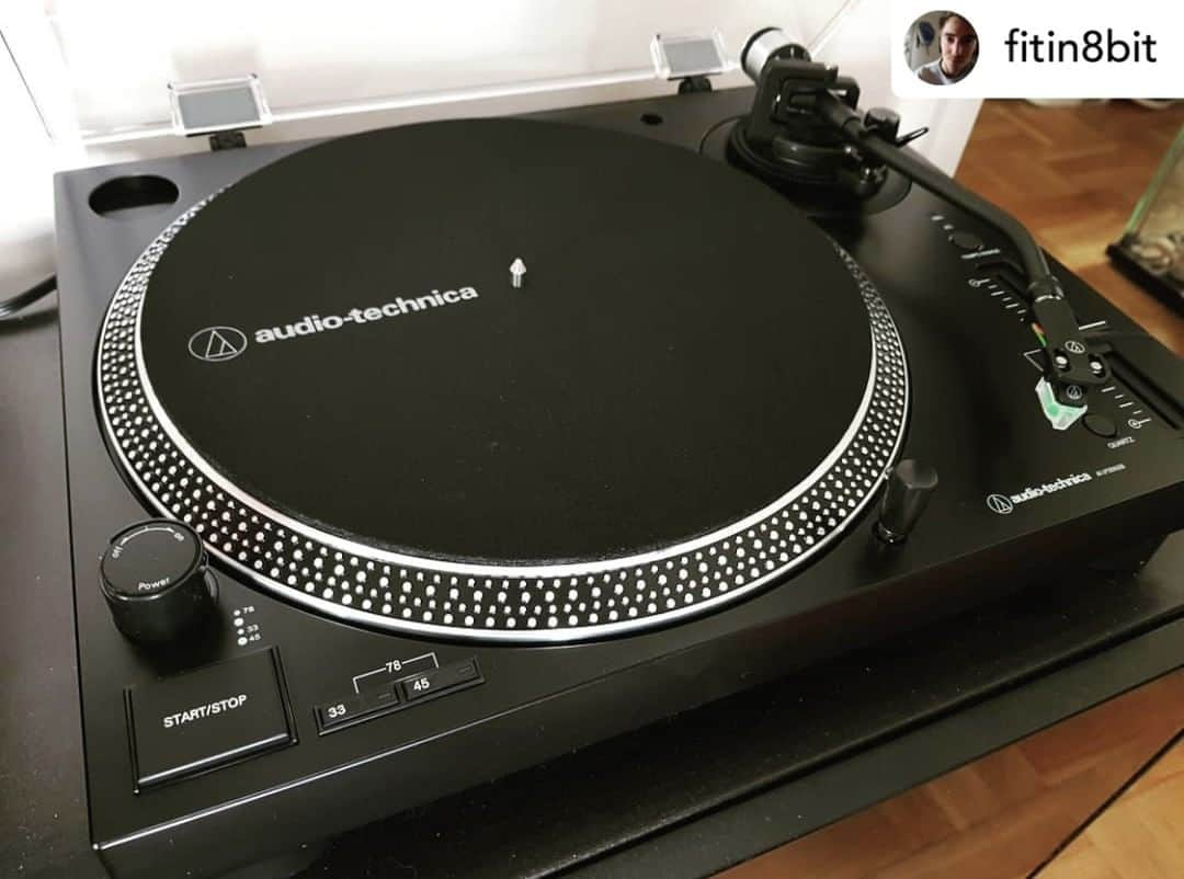 Audio-Technica USAさんのインスタグラム写真 - (Audio-Technica USAInstagram)「#FanPhotoFriday: @fitin8bit welcomes home his new turntable! . . . #AudioTechnica #Turntable #Vinyl #VinylJunkie #MusicGear #AudioGear #ATLP120XUSB」8月24日 4時00分 - audiotechnicausa