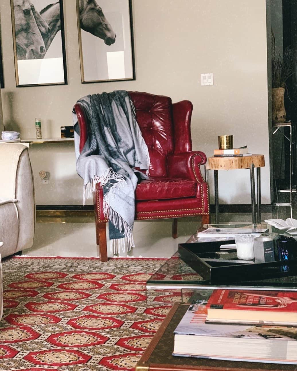 Ana Brenda Contrerasのインスタグラム：「La mejor inversión siempre será crear hogar y rodearte de “personas hogar”. Home is where the heart is ❤️ #MiNorte」