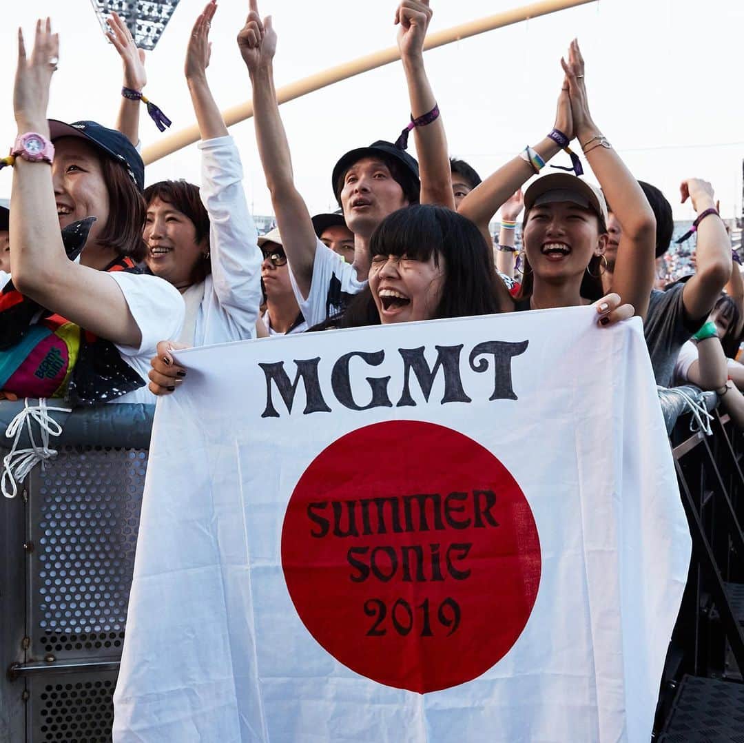 MGMTのインスタグラム：「❤️ ありがとう、日本！! ❤️」