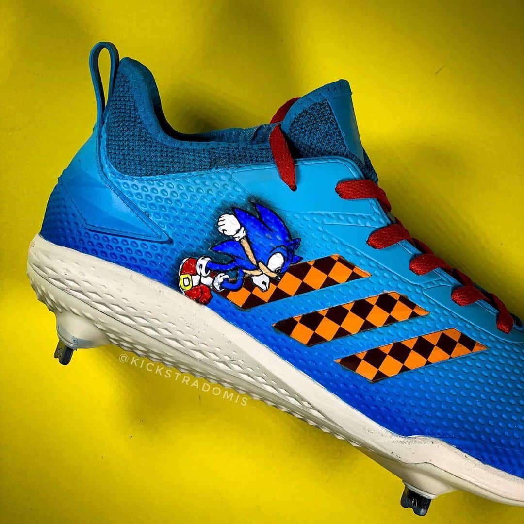 デライノ・デシールズ・ジュニアのインスタグラム：「“Pitch a fastball I just might bunt it, finesse game on pure 100 sonic BOOM!💥” - @six3 🎨: @kickstradomis #playersweekend」