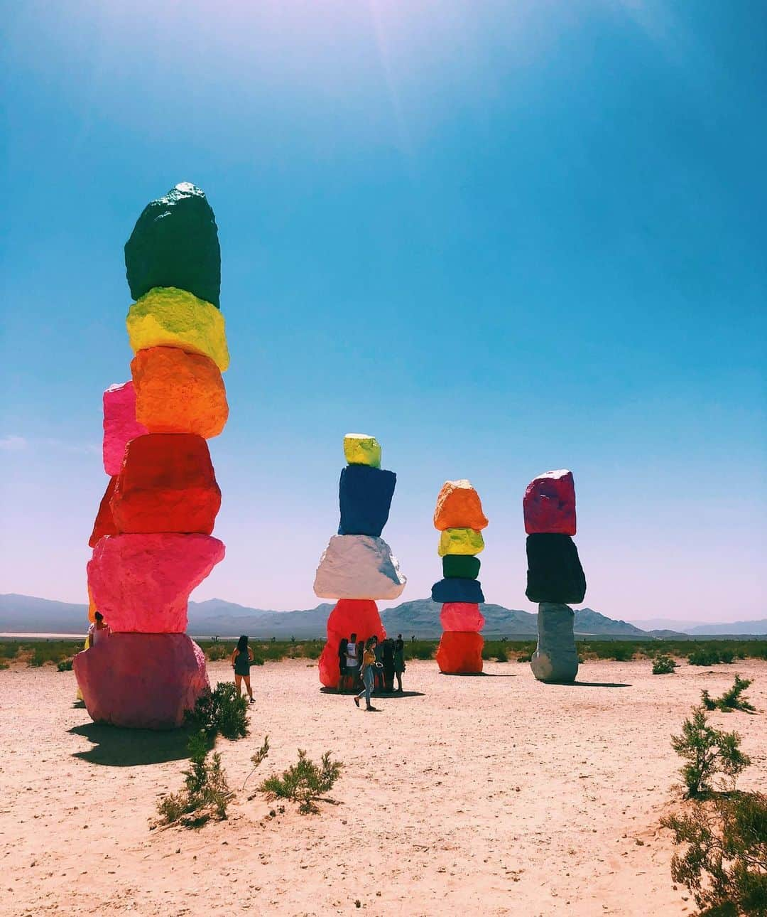 Brooke Marie Hylandさんのインスタグラム写真 - (Brooke Marie HylandInstagram)「My day got a whole lot BRIGHTER after this 🌈🌵💞✨」8月24日 5時28分 - brookehyland