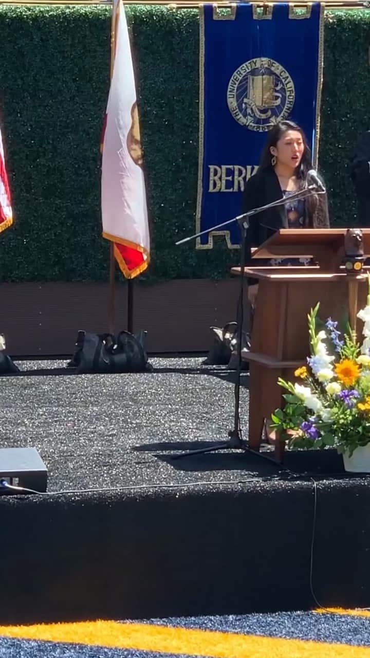 オリビア・タイのインスタグラム：「*butchering the National Anthem at Golden Bear Orientation 😂  Excited to start in January & (hopefully) graduates as a transfer student in 2021  Thank you to Ella from MyBunnyValentine for filming  I didn’t know I would be behind the podium, but thank you to local SF boutique, Siren for styling me!」