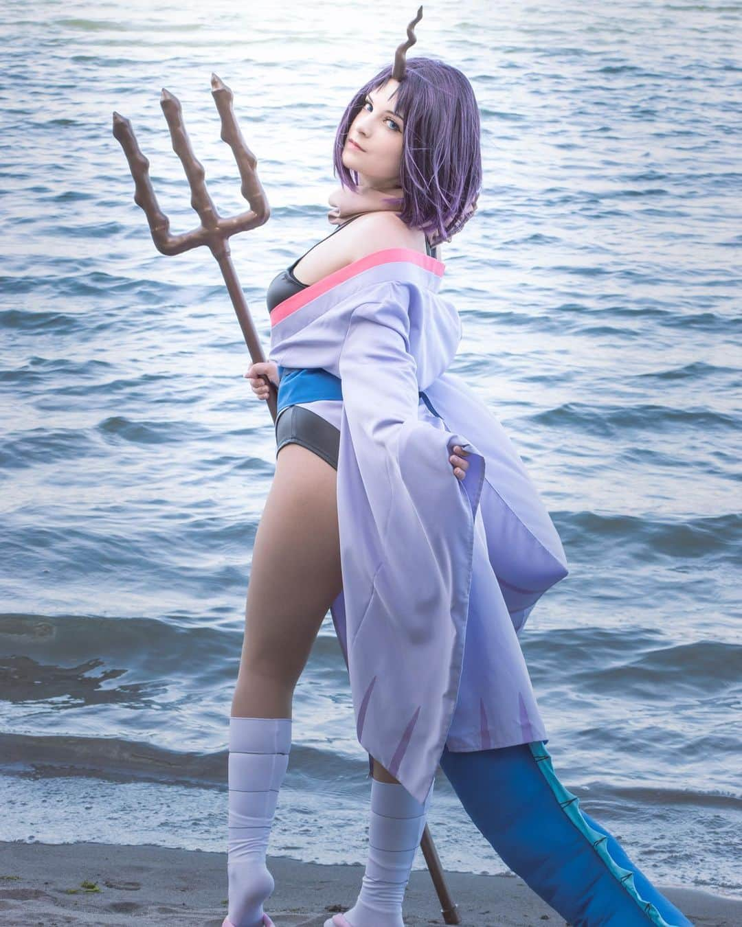 Tessaさんのインスタグラム写真 - (TessaInstagram)「After 2 years, I finally did it y’all. ELMA IS COMPLETE.🔱💙 @rizumari and I had too much fun with this shoot, and I couldn’t be happier with how the whole set turned out. A lot of them are some of my favorite cosplay photos ever taken of me, and that’s saying A LOT. The wind made for the perfect effect and everything seemed to align for this shoot.😭I’m so proud of the horn and trident I made too! Shoutout to @ardentabsol too for helping assist!! (also Instagram ruined the quality of these, but the whole HD set is part of this months patreon rewards!)」8月24日 6時35分 - hiso.neko