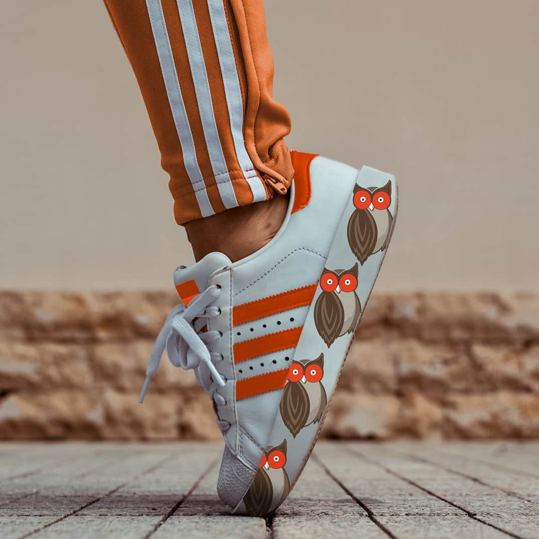 Hootersさんのインスタグラム写真 - (HootersInstagram)「Thoughts @adidas?」8月24日 6時39分 - hooters