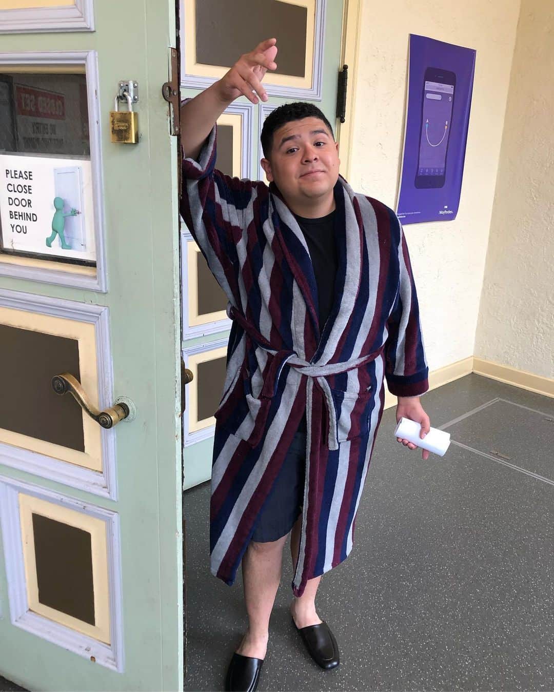 リコ・ロドリゲスのインスタグラム：「Friday’s are for hard work only」
