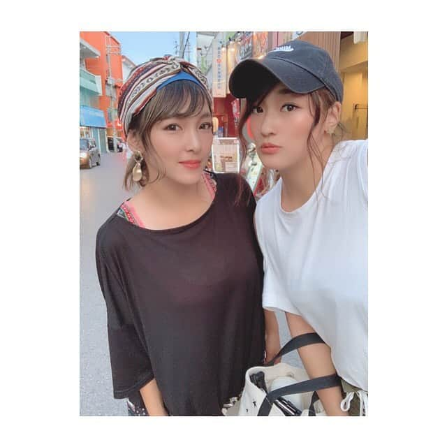 RENA（久保田玲奈）さんのインスタグラム写真 - (RENA（久保田玲奈）Instagram)「4人姉妹の末っ子な私なのですが、次女家族と少し夏休みをいただき、旅行に行ってきました😌💕 どこ行ったでしょーか？💓 . . .  そして腰の調子もすごく良くなり、徐々にまた復帰に向け走り出しています！！ . . 怪我の治療に専念していたため、更新が減っていたのですが、また色々書かせていただきます✨✨✨」8月24日 12時06分 - sb_rena