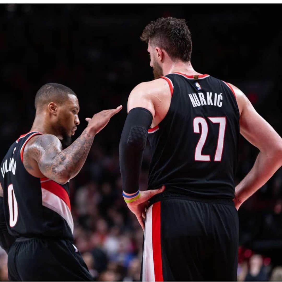 デイミアン・リラードのインスタグラム：「Happy bday Babo!!! Enjoy it big fella✊🏽✊🏽✊🏽✊🏽 @bosnianbeast27」