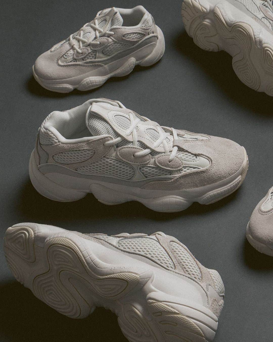 Sneaker Newsさんのインスタグラム写真 - (Sneaker NewsInstagram)「The adidas Yeezy 500 “Bone White” releases online tomorrow. For a list of stores releasing the adult, kids, and infant sizes, hit the link in our bio.」8月24日 7時28分 - sneakernews