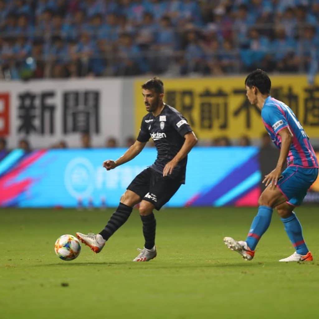 ダビド・ビジャさんのインスタグラム写真 - (ダビド・ビジャInstagram)「Happy to be back with the team. Great win on the road! #Vissel #Jleague #TeamVOS」8月24日 8時06分 - davidvilla