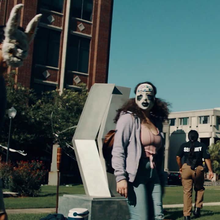 ロッチェル・エイツのインスタグラム：「Want a glimpse at life in the 364 days after Purge Night? Find out when the new season of @ThePurgeTV premieres October 15 on @USA_Network.」