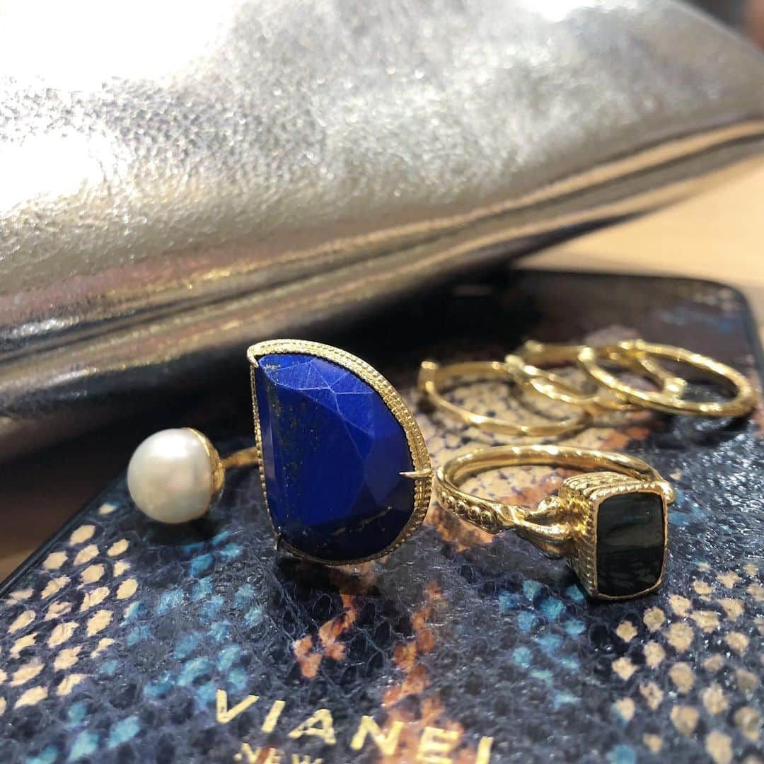 Shelby / Aki Hiroseさんのインスタグラム写真 - (Shelby / Aki HiroseInstagram)「【Rings】  Travel partner💍💍💍 . .  #Shelby #ShelbyJewelry #ShelbyAki  #rings #jewelry  #japan #tokyo」8月24日 9時52分 - shelby.aki