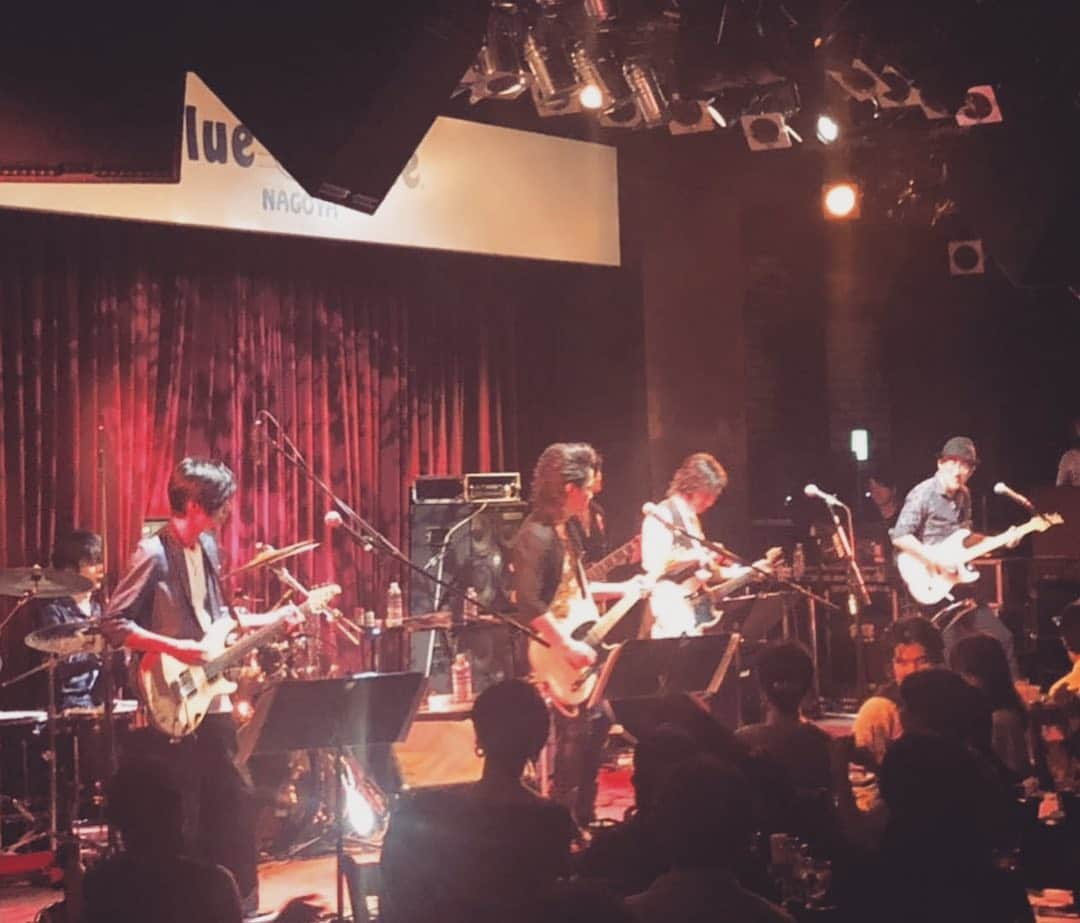 坂東慧さんのインスタグラム写真 - (坂東慧Instagram)「Being Guitar Summit 名古屋公演も楽しかった！ありがとうございました！8/28東京公演も楽しみ！これから広島へ向かいます🚅 #beingguitarsummit #ギタサミ」8月24日 10時08分 - bandohsatoshi