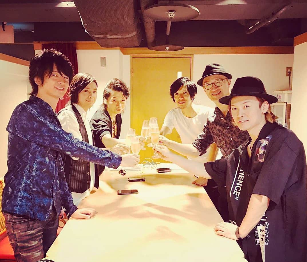 坂東慧さんのインスタグラム写真 - (坂東慧Instagram)「Being Guitar Summit 名古屋公演も楽しかった！ありがとうございました！8/28東京公演も楽しみ！これから広島へ向かいます🚅 #beingguitarsummit #ギタサミ」8月24日 10時08分 - bandohsatoshi