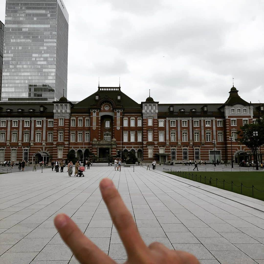 本城聡章さんのインスタグラム写真 - (本城聡章Instagram)「東京駅には頻繁に行くけど駅舎を見るの実は初めて😅いいね👍 #東京駅 #駅舎」8月24日 10時21分 - honjo