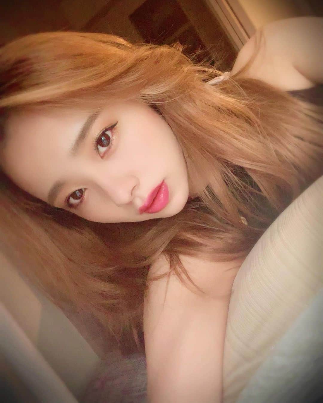 のインスタグラム：「Summer’s going to end soon🌺.. I hope I can see you guys soon.. #MAHIRO #真洋 #마히로」