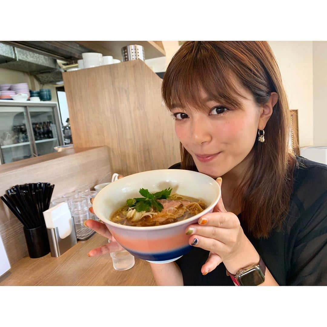 三谷紬さんのインスタグラム写真 - (三谷紬Instagram)「* 今週のAbema的ニュースショーは🍜 品川にある 「中華そば 和渦 TOKYO」を取材してきました😋 夏限定の“ぬる麺”を調査！🕵️‍♀️ ラーメンがぬるい？！ 想像できないかもしれませんが 不思議なことが起こっていました。 詳細は 明日12時から生放送の Abema的ニュースショーにて！🥰 ぜひ見てください😊 * #Abema的ニュースショー#ぬる麺#和渦#品川#tokyo#ラーメン#醤油#ramen#お腹いっぱい#😋#美味#abematv#abemanews#拉麺#テレビ朝日#アナウンサー#三谷紬」8月24日 20時09分 - mitani_tsumugi