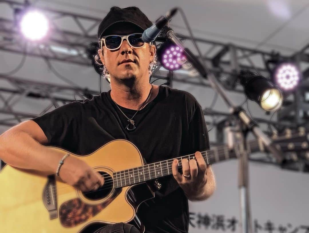 ブレイズ・プラントさんのインスタグラム写真 - (ブレイズ・プラントInstagram)「Amazing Acoustic live in #Fukushima !  Big #hugs to all the fans!  We #love you!」8月24日 21時08分 - blaiseplant