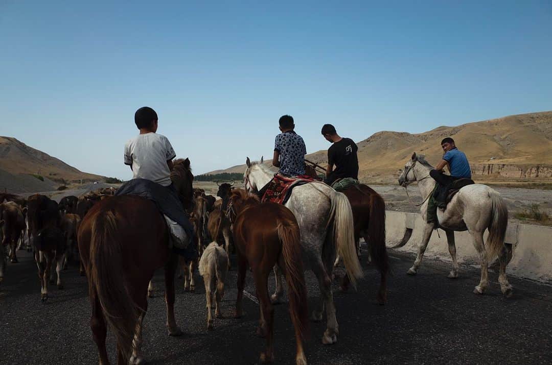 阿部裕介さんのインスタグラム写真 - (阿部裕介Instagram)「キルギスの田舎  #travel #Kyrgyzstan」8月24日 21時09分 - abe_yusuke