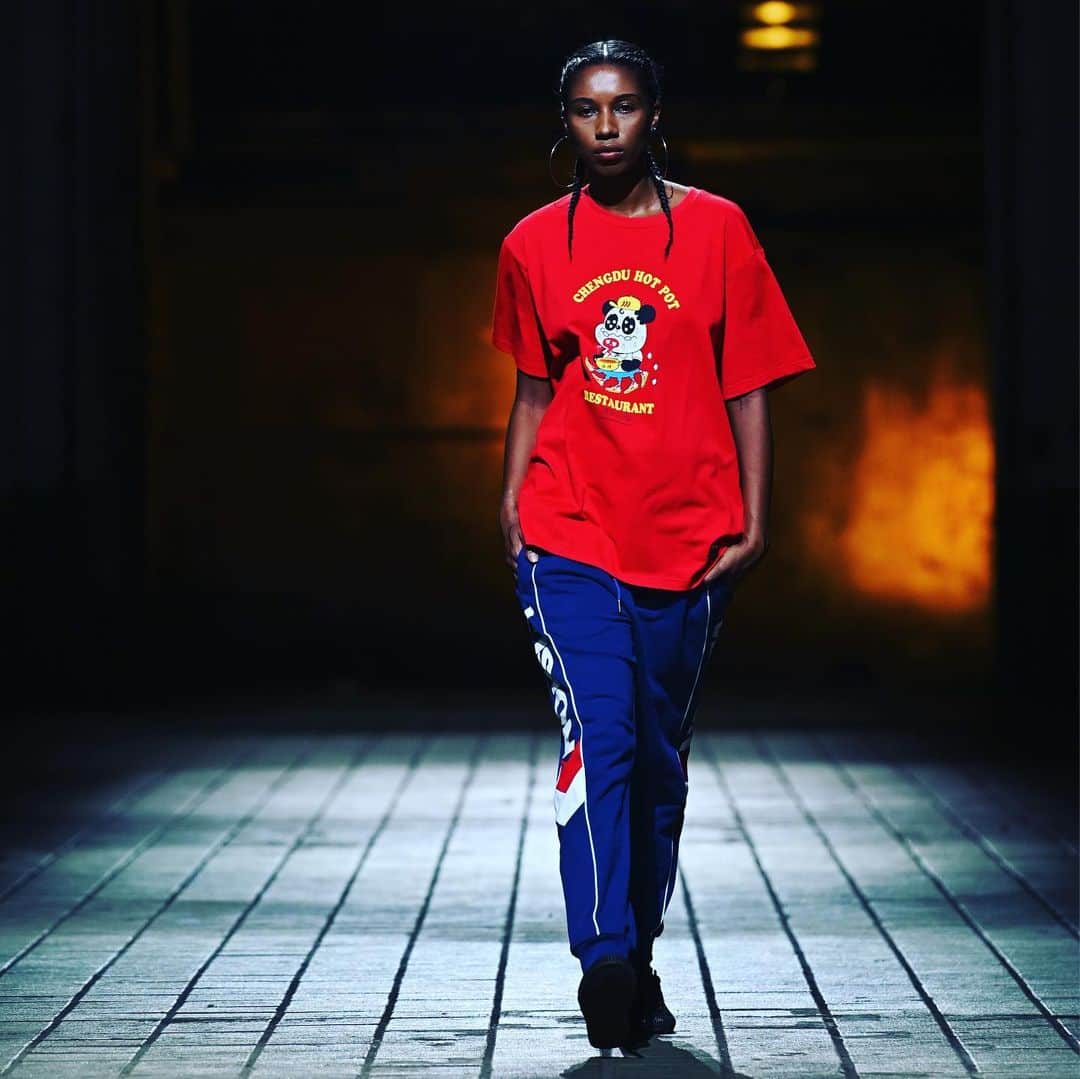 田中秀幸のインスタグラム：「ART WORK for VISION STREETWEAR CHINA  VISION STREET WEAR CHINAのビジュアルを製作しました。今後もカプセルブランドとしてシリーズ展開していく予定です。  #visionstreetwear #streetfashion #medicomtoy #hideyukitanaka #china #shanghai」
