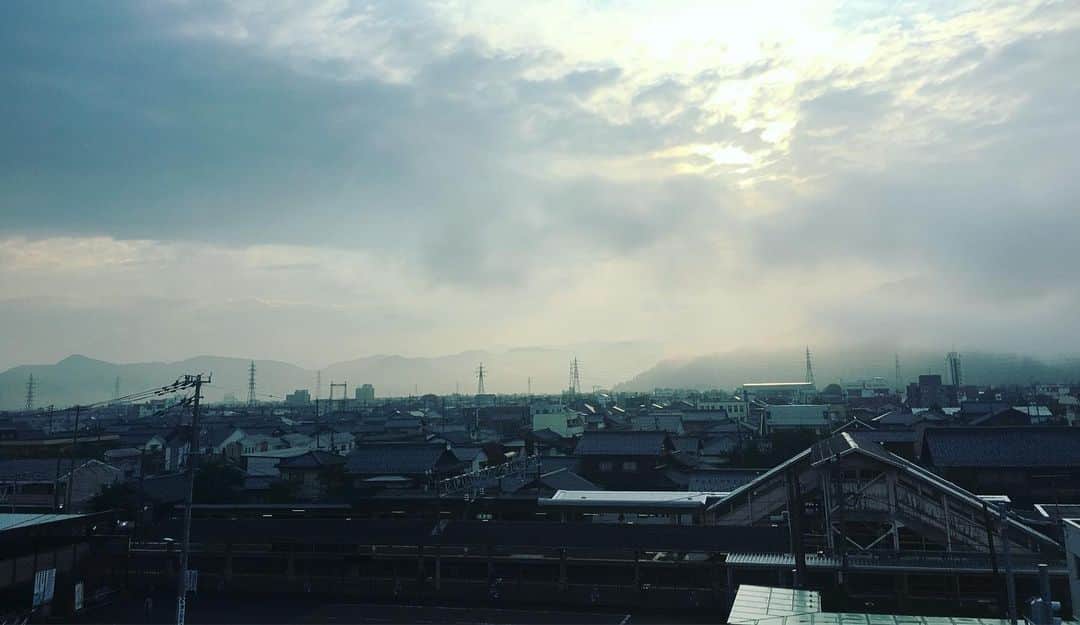 丸山智己さんのインスタグラム写真 - (丸山智己Instagram)「北陸のとある町に来ています。 独特の時間が流れています。  #地方ロケ #北陸」8月24日 12時33分 - tomomi.maruyama0327