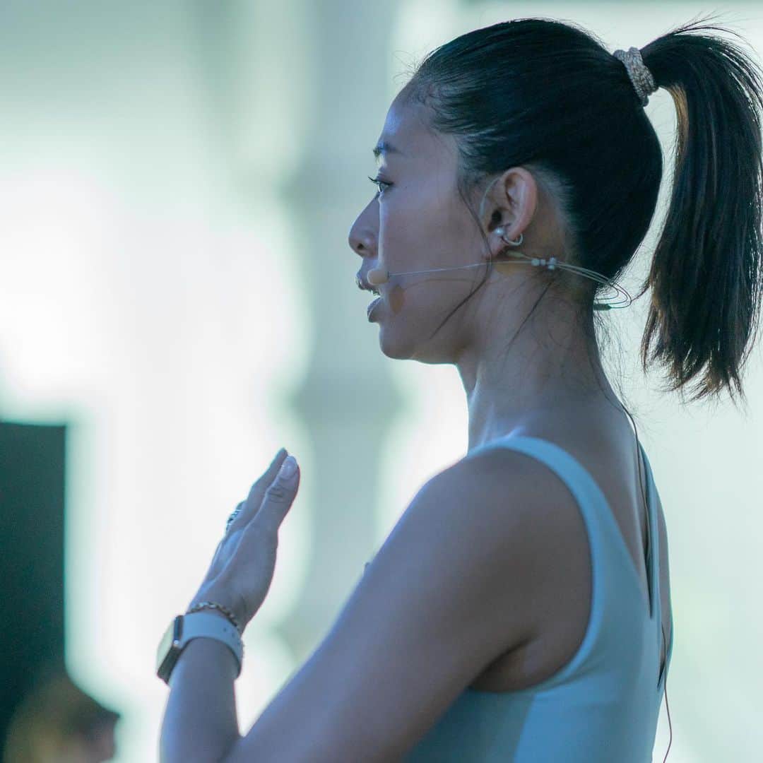 のインスタグラム：「いよいよ明日15時30分から#myYOGAJOURNEY  当日券もあるからドロップインもできるみたい🙋‍♀️ お気軽に渋谷ベルサールにヨガしにきてください⤴︎ ヨガももちろんですが…ヨガしない方も🙊もはや映画見る感覚で来てください🤣www 的な気分になるほど、 撮影から編集まで夜な夜な自分で映像創りました🤣🤣🤣✌🏻💻 ぜひ！🙏😆 @yogajapan.jp」