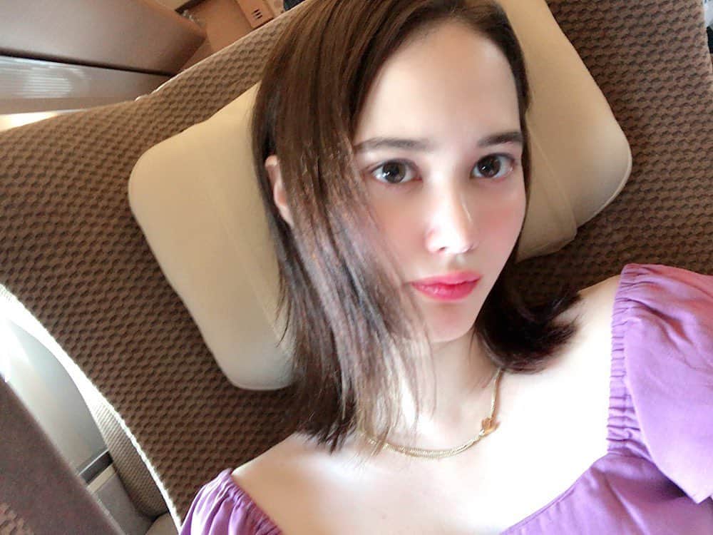 真間玲奈のインスタグラム：「新幹線、何年ぶりかな？ #夏休み」