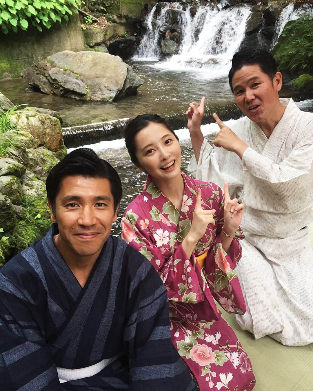 大石絵理のインスタグラム：「今朝のにじいろジーン、見てくださった方ありがとうございます🥰💕 お知らせするのわすれてしまい…🙇‍♀️ 撮影中の楽しかった写真たちを♪♪ 京都はこの日38度でげき暑だったけど、浴衣を着たり神社に行ったり、旅行気分で満喫できました🌈💖 #にじいろジーン #ガレッジセール さん」