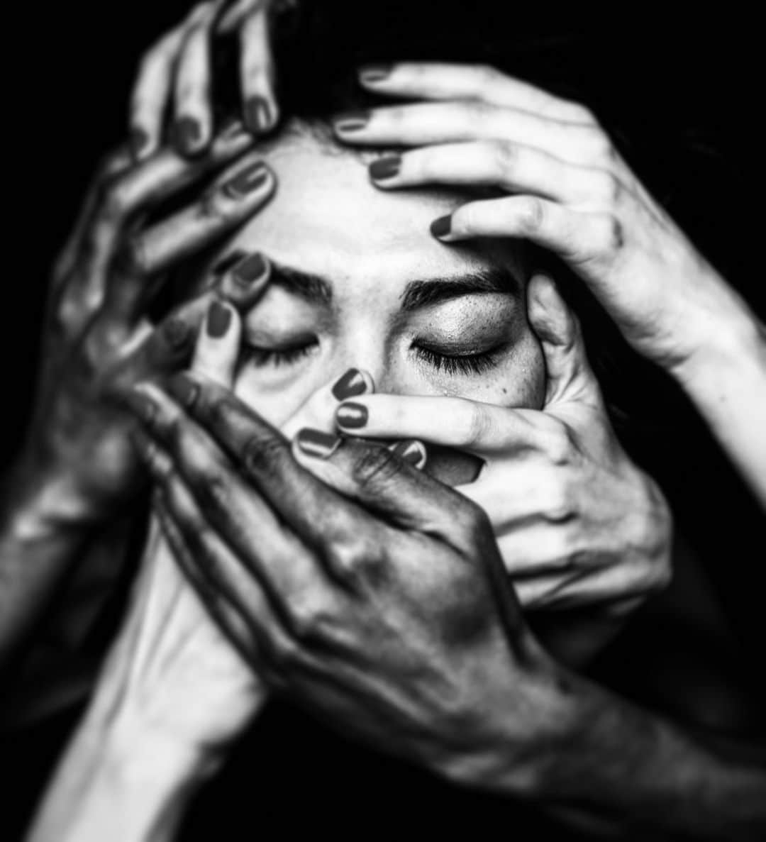 赤西仁さんのインスタグラム写真 - (赤西仁Instagram)「One of my artworks.  さてぼちぼちもろもろ動くか。。 でもまだ言っちゃダメだからって色んな人に止められてる写真。  これもう使ったけどこれ次のアルバムのジャケットにしたいんだけどダメか？  #Artwork #Pic #写真 #しゃしーん #JINAKANISHI #赤西仁 #さてと #ぼちぼち」8月24日 15時07分 - jinstagram_official