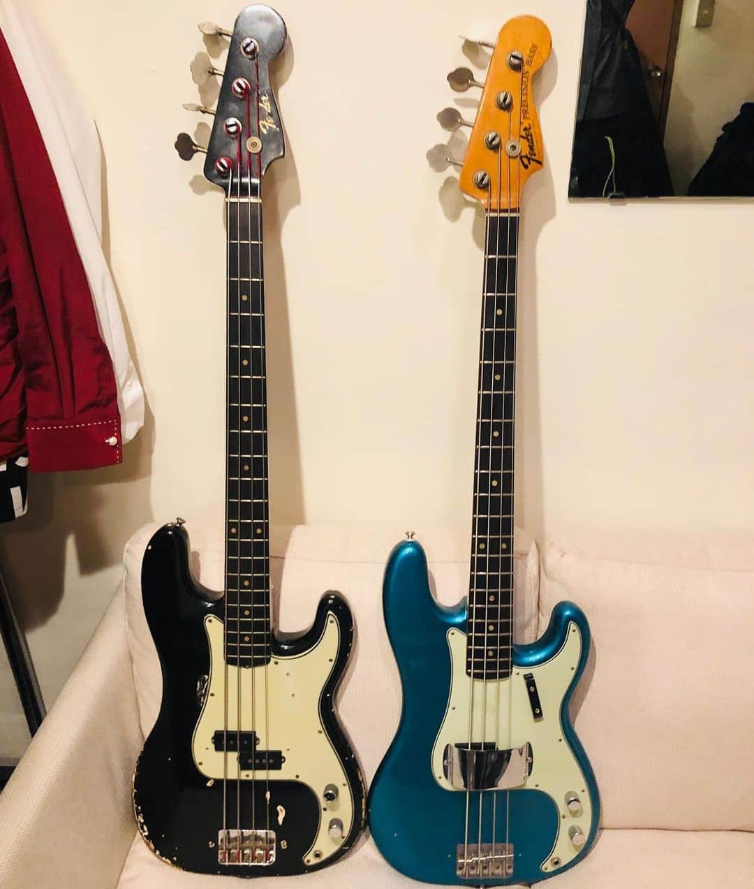 日野賢二のインスタグラム：「About Last Night..... 1960&1972 Fender precision basses@MKS with my son RayRay &Jay Stixx  cooking grub for kids #jinobass #jaystixx #rayray #masakohamaspecial  #bringfamilytogether  #bass #fenderbass  #homecooking #homemadepesto  #precisionbass  #fenderprecision  #fenderprecisionbass  #fenderprecisionbassfanpage  #fendervintage  #bassplayer #pestogenovese #フェンダー  #日野賢二 #日野jino賢二 #フェンダープレベ  #フェンダープレシジョンベース」