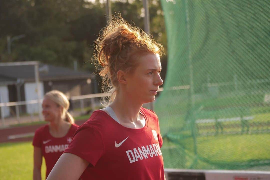 マチルドU・クラマーのインスタグラム：「GAMEDAY 😈 back in 🇩🇰-colours and ready to give it all tonight on the 100m and 4x100m at @meetingparis Diamond League💎 . . . 📸 Christian Jørn  @the_danish_relayteam  #DL #DLParis #diamondleague #relay #danishgirls #danishrelay #competition #backontrack #gameday #motivation #athlete #run #track #nike #teamnike #nikerunning #comeback」