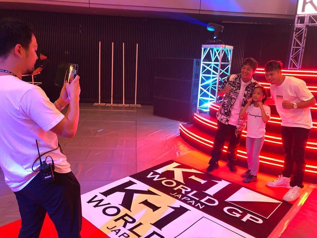 武尊さんのインスタグラム写真 - (武尊Instagram)「今日はK-1大阪大会！ 大会前に直前番組📺 サイン会、写真撮影会もたくさんのご来場ありがとうございました！！ AbemaTVで生中継されているので KRESTの応援よろしくお願いします！！ #k1_wgp #K1大阪大会」8月24日 15時52分 - k1takeru