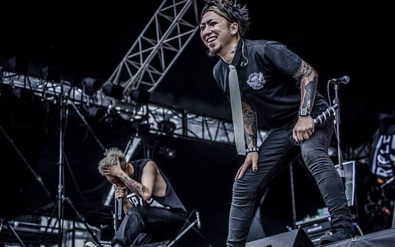 MAH さんのインスタグラム写真 - (MAH Instagram)「TRIPLE AXE TAKEOVER at WILD BUNCH FEST.2019  #SiM #coldrain #HEYSMITH #TAT2019  #wbfest  Photo @hayachinphoto」8月24日 16時29分 - mahfromsim