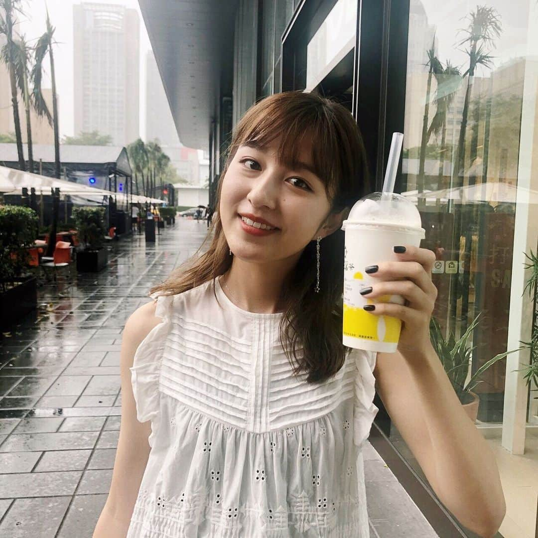 市野莉子さんのインスタグラム写真 - (市野莉子Instagram)「. タピオカタピオカ🥰 外は雨やったけど 今日も楽しかったな〜っ . #りかりこ #台湾 #台灣 #台北 #タピオカ #me」8月24日 18時13分 - riko_ichino