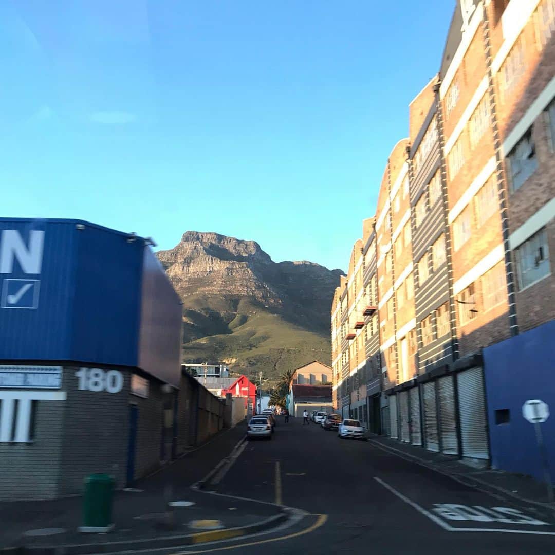 シエンナ・ギロリーさんのインスタグラム写真 - (シエンナ・ギロリーInstagram)「Morning commute in Cape Town ❤️」8月24日 19時12分 - guilloryguillorybe