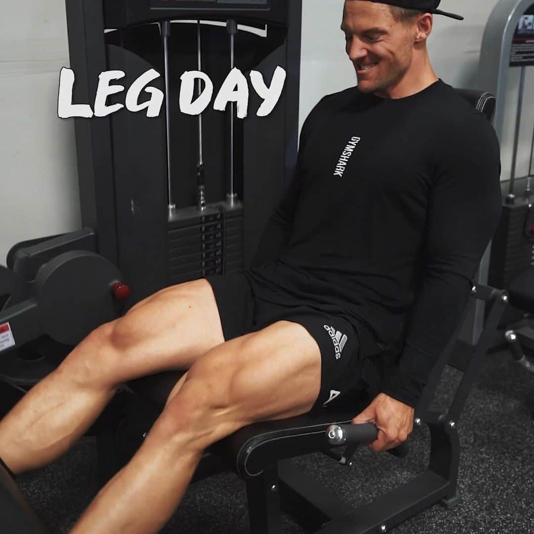 スティーブ・クックさんのインスタグラム写真 - (スティーブ・クックInstagram)「Full Leg Day Routine! Quads, Hamstrings, Hip, Lower back and calves!  If you don’t “like” it I’m am going to have to assume you don’t train legs!  A. Box squats (great for getting back into squatting. 4 sets, 10, 8, 8, 6. Superset. B. Banded TKE 4 sets of 10.  C. Single Leg BB SLDL. 3 sets 10, 8, 6 Superset. D. Walking Lunge 3 sets of 12.  E. GHD hamstring curl. 3 sets of 8. Superset. F. Reverse Hypers 3 sets of 10.  Triset- Leg ext Leg curl Standing calve raise. 10 reps on each for three rounds. @fitnessculturetraining」8月25日 6時13分 - stevecook