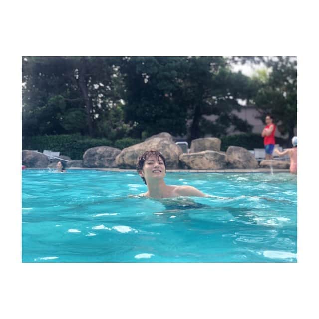 山本涼介さんのインスタグラム写真 - (山本涼介Instagram)「夏だねぇー！ #プール  #夏」8月24日 21時49分 - ryosuke_y_515