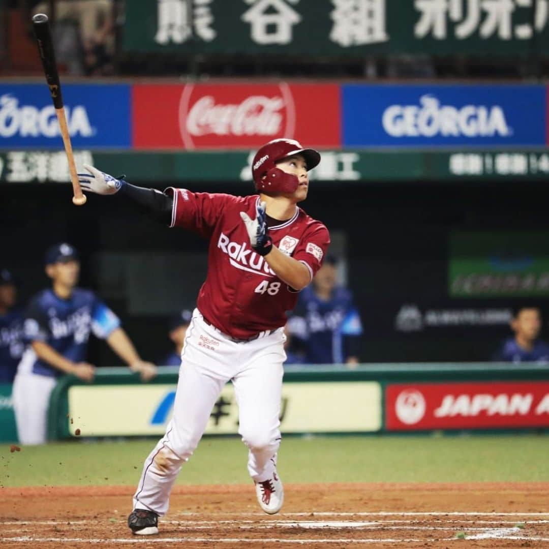 東北楽天ゴールデンイーグルスさんのインスタグラム写真 - (東北楽天ゴールデンイーグルスInstagram)「⚾️ ⚾️L 6x-5 E⚾️ 3点を追う8回に渡邊佳明選手がプロ初ホームランとなる 同点3ランを放ち今日も大接戦に‼️ 8月好調の島内選手は3安打1打点2四死球でまた5出塁💯 9回はブセニッツ選手が抑え18試合連続自責点0✨ しかし10回に得点を許してしまいサヨナラ負け。 #rakuteneagles #RESTART #日本一の東北へ #渡邊佳明 #ブセニッツ #足立祐一 #島内宏明」8月24日 22時03分 - rakuten_eagles