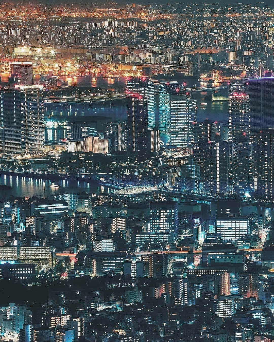 Berlin Tokyoさんのインスタグラム写真 - (Berlin TokyoInstagram)「Tokyo night. . . . #hellofrom #tokyo  #japan」8月24日 22時10分 - tokio_kid