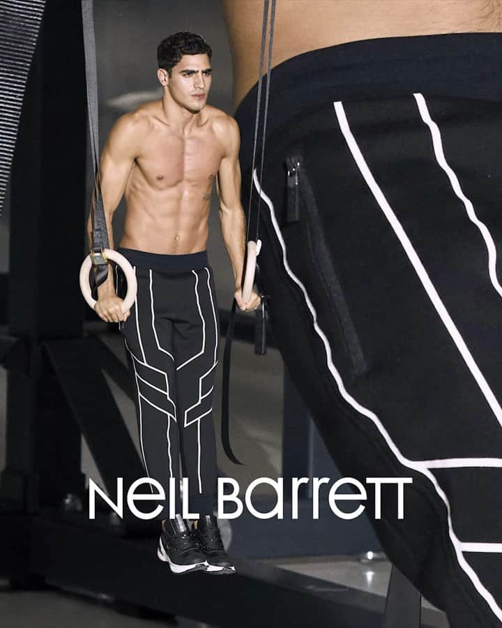 のインスタグラム：「@jhona_burjack in BLACKBARRETT Fitness Line / Discover the NEW collection on www.neilbarrett.com / click link in bio to shop / #NeilBarrett #BlackBarrett #Fitnessline #Gymwear #Backtothegym #AW19 #shopnow」